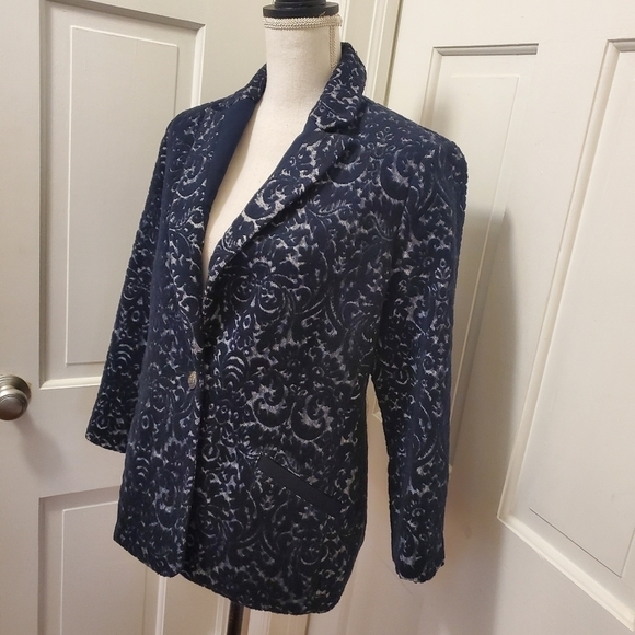 CAbi Jacquard Navy Wool Blend Blazer Size 6 - Picture 3 of 13